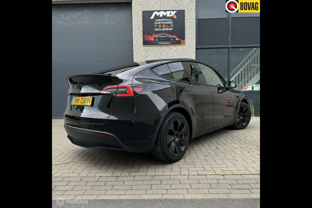 Tesla Model Y RWD ZWART MiC AMD RYZEN MMX PACK