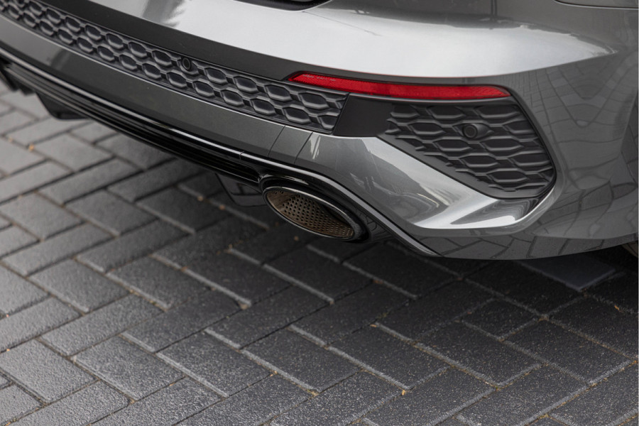 Audi RS3 Sportback 2.5 TFSI 400pk Quattro Pano B&O RS-Design 19'' ACC