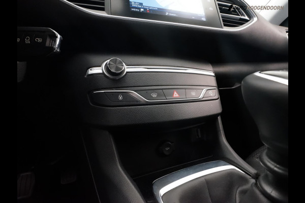 Peugeot 308 SW 1.2 PureTech Active (APPLE CARPLAY,LED VERLICHTING,PARKEERSENSOREN,NAVIGATIE,CRUISE,LM-VELGEN,TOPCONDITIE)