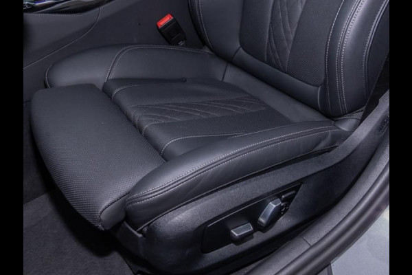 BMW 5 Serie Touring 530e xDrive M-SPORT ** LASER, LEDER, PANORAMA, TREKH, HuD, HiFi, 19-inch LMV ** € 38.700,= onder NP - Ex-BMW AG ** ** INFORMEER OOK NAAR ONZE AANTREKKELIJKE FINANCIAL-LEASE TARIEVEN **