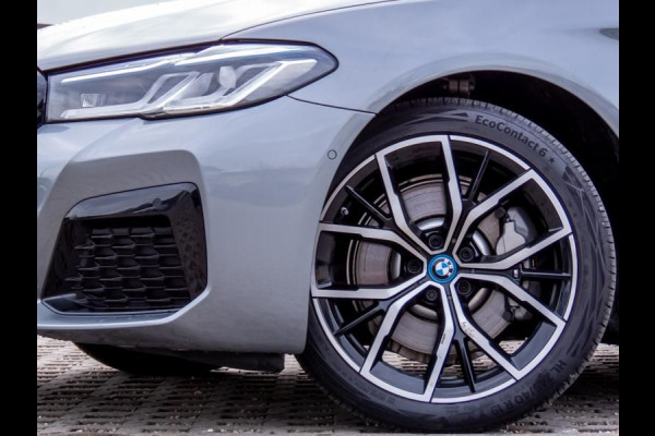 BMW 5 Serie Touring 530e xDrive M-SPORT ** LASER, LEDER, PANORAMA, TREKH, HuD, HiFi, 19-inch LMV ** € 38.700,= onder NP - Ex-BMW AG ** ** INFORMEER OOK NAAR ONZE AANTREKKELIJKE FINANCIAL-LEASE TARIEVEN **