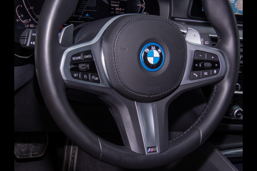 BMW 5 Serie Touring 530e xDrive M-SPORT ** LASER, LEDER, PANORAMA, TREKH, HuD, HiFi, 19-inch LMV ** € 38.700,= onder NP - Ex-BMW AG ** ** INFORMEER OOK NAAR ONZE AANTREKKELIJKE FINANCIAL-LEASE TARIEVEN **
