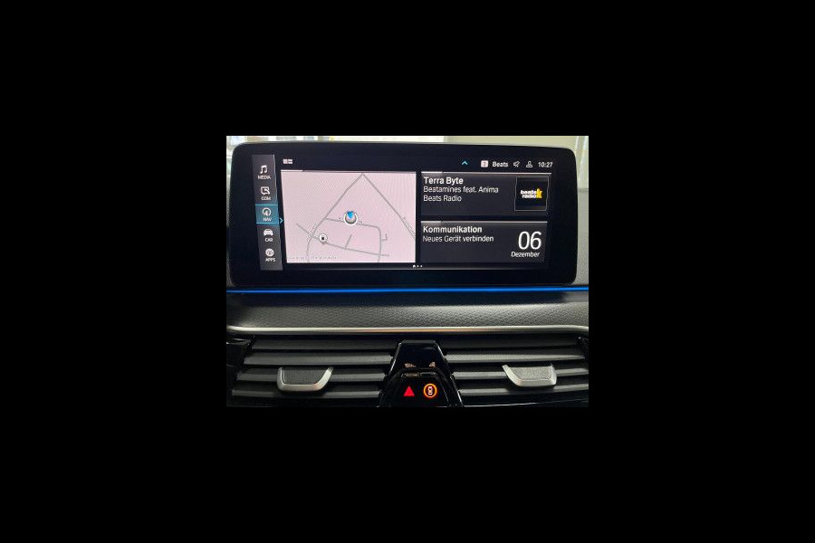 BMW 5 Serie Touring 530e xDrive M-SPORT ** LASER, LEDER, PANORAMA, TREKH, HuD, HiFi, 19-inch LMV ** € 38.700,= onder NP - Ex-BMW AG ** ** INFORMEER OOK NAAR ONZE AANTREKKELIJKE FINANCIAL-LEASE TARIEVEN **