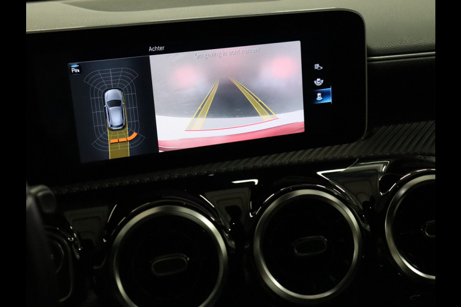 Mercedes-Benz A-Klasse 180 Business Solution Luxury [CAMERA, APPLE CARPLAY, ANDROID AUTO, STOELVERW., FLIPPERS, NIEUWSTAAT]
