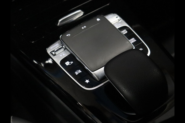 Mercedes-Benz A-Klasse 180 Business Solution Luxury [CAMERA, APPLE CARPLAY, ANDROID AUTO, STOELVERW., FLIPPERS, NIEUWSTAAT]