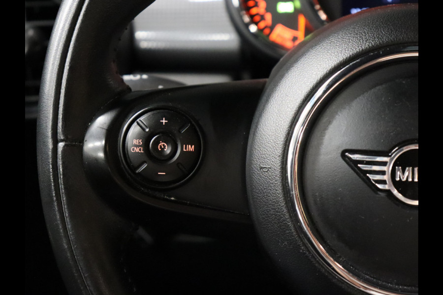 MINI Mini 1.5 Cooper Business Edition AUT. [SCHUIFKANTELDAK, APPLE CARPLAY, PARKEERSENSOREN, NAVIGATIE, BLUETOOTH, NIEUWSTAAT]