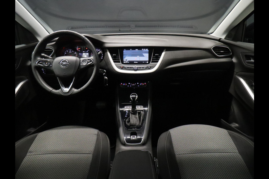 Opel Grandland X 1.2 Turbo Business Executive [APPLE CARPLAY, ANDROID AUTO, PARKEERSENSOR V+A, STUUR VERWARMD, NIEUWSTAAT]