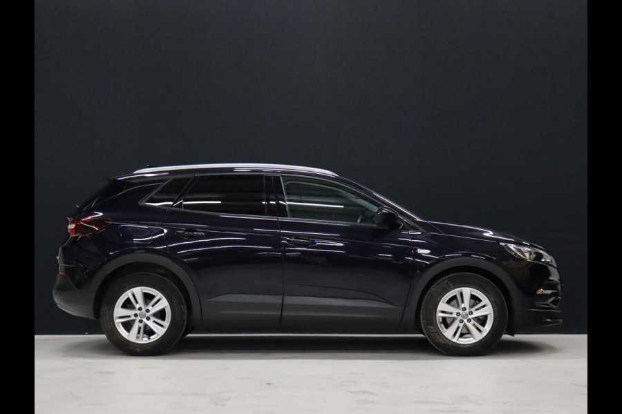 Opel Grandland X 1.2 Turbo Business Executive [APPLE CARPLAY, ANDROID AUTO, PARKEERSENSOR V+A, STUUR VERWARMD, NIEUWSTAAT]