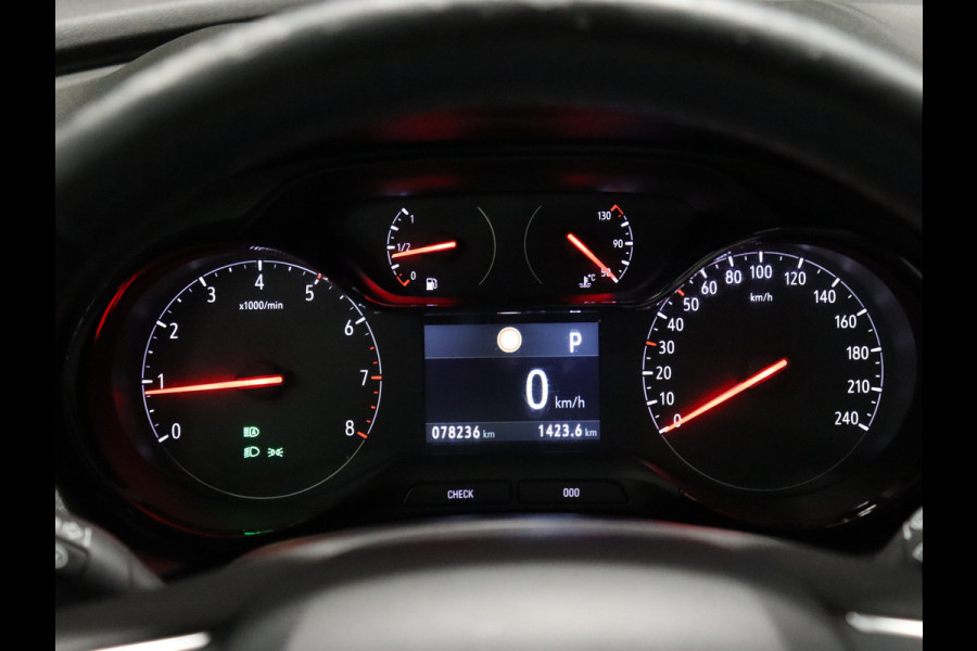 Opel Grandland X 1.2 Turbo Business Executive [APPLE CARPLAY, ANDROID AUTO, PARKEERSENSOR V+A, STUUR VERWARMD, NIEUWSTAAT]