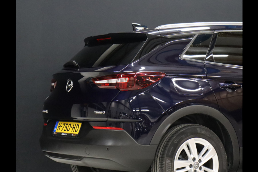 Opel Grandland X 1.2 Turbo Business Executive [APPLE CARPLAY, ANDROID AUTO, PARKEERSENSOR V+A, STUUR VERWARMD, NIEUWSTAAT]