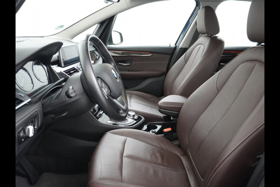 BMW 2 Serie Gran Tourer 218i AUT. High Executive Apple Carplay Leder Camera Stoelverwarming Adap.Led Navi Ecc Cruise Control DAB Pdc v+a Ele Keyless open/start Lmv 17" Active Guard Plus Led Luxury line