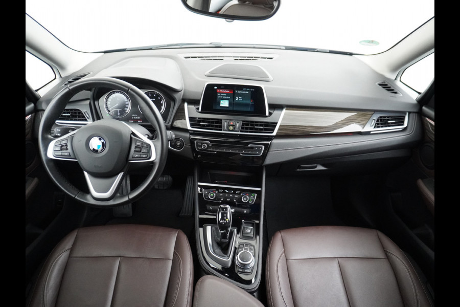 BMW 2 Serie Gran Tourer 218i AUT. High Executive Apple Carplay Leder Camera Stoelverwarming Adap.Led Navi Ecc Cruise Control DAB Pdc v+a Ele Keyless open/start Lmv 17" Active Guard Plus Led Luxury line