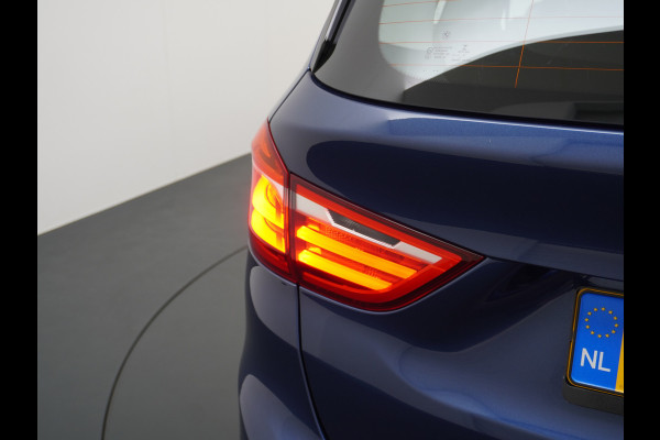 BMW 2 Serie Gran Tourer 218i AUT. High Executive Apple Carplay Leder Camera Stoelverwarming Adap.Led Navi Ecc Cruise Control DAB Pdc v+a Ele Keyless open/start Lmv 17" Active Guard Plus Led Luxury line