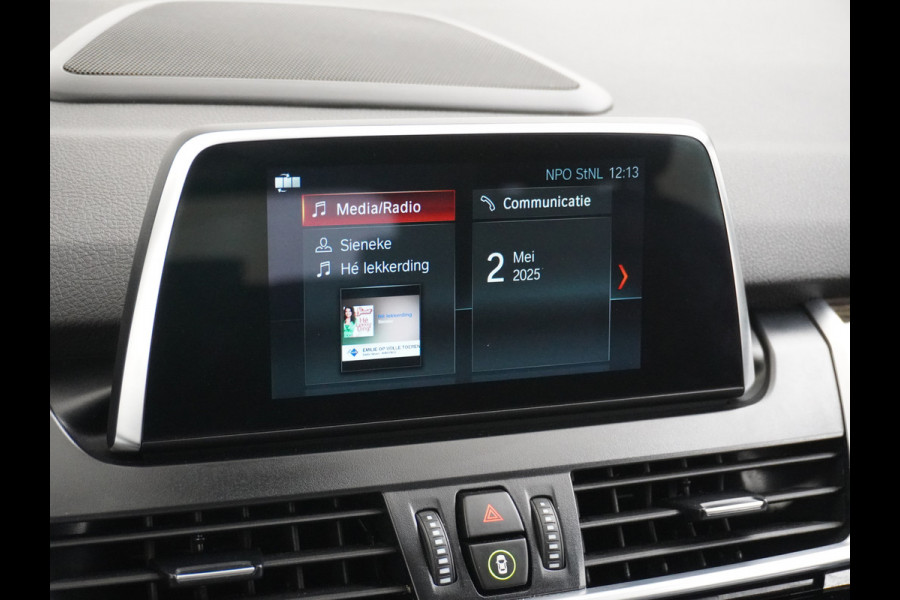 BMW 2 Serie Gran Tourer 218i AUT. High Executive Apple Carplay Leder Camera Stoelverwarming Adap.Led Navi Ecc Cruise Control DAB Pdc v+a Ele Keyless open/start Lmv 17" Active Guard Plus Led Luxury line
