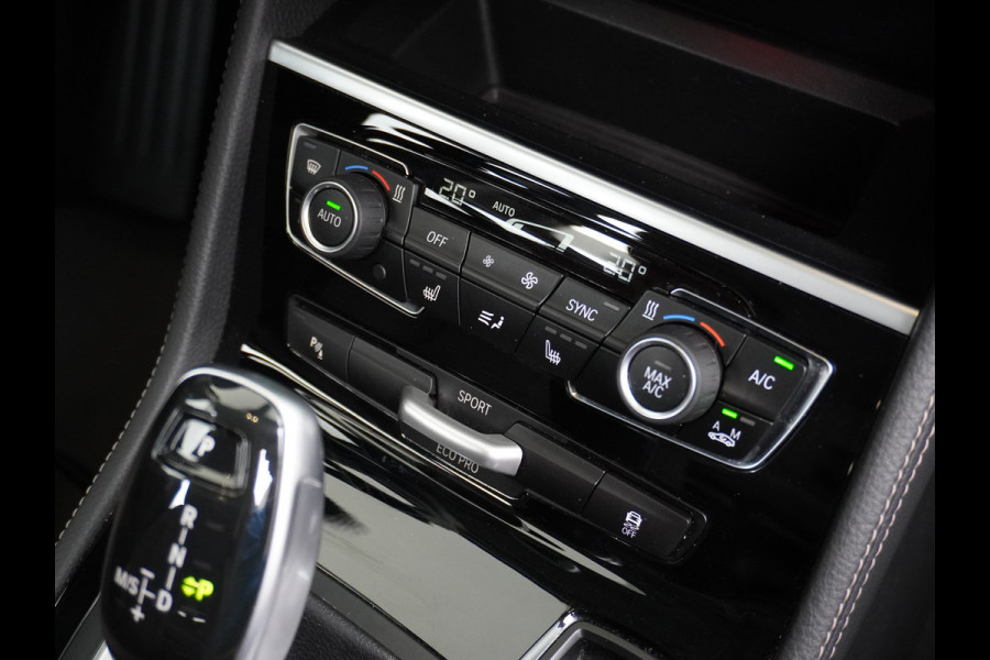 BMW 2 Serie Gran Tourer 218i AUT. High Executive Apple Carplay Leder Camera Stoelverwarming Adap.Led Navi Ecc Cruise Control DAB Pdc v+a Ele Keyless open/start Lmv 17" Active Guard Plus Led Luxury line