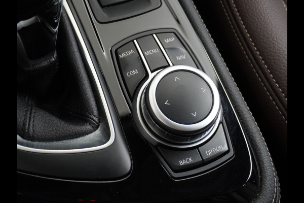 BMW 2 Serie Gran Tourer 218i AUT. High Executive Apple Carplay Leder Camera Stoelverwarming Adap.Led Navi Ecc Cruise Control DAB Pdc v+a Ele Keyless open/start Lmv 17" Active Guard Plus Led Luxury line