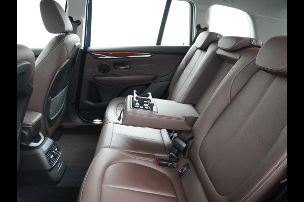 BMW 2 Serie Gran Tourer 218i AUT. High Executive Apple Carplay Leder Camera Stoelverwarming Adap.Led Navi Ecc Cruise Control DAB Pdc v+a Ele Keyless open/start Lmv 17" Active Guard Plus Led Luxury line