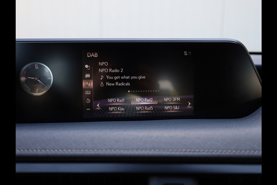 Lexus UX 300e Business 54 kWh | Leder | Stoelverwarming | Pdc