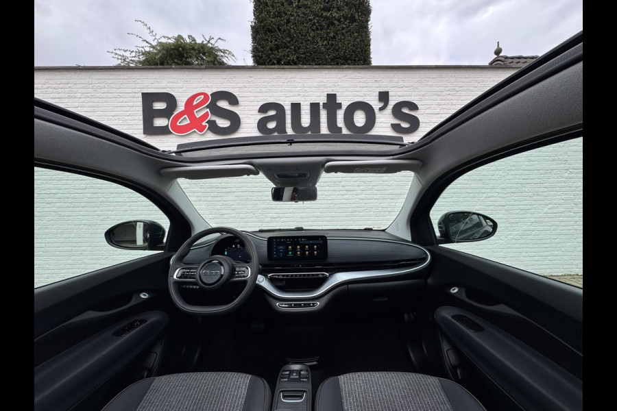 Fiat 500E CABRIO 42 kWh Ocean Green metallic Cruise control Climate control Apple / Android DAB Radio Navigatie