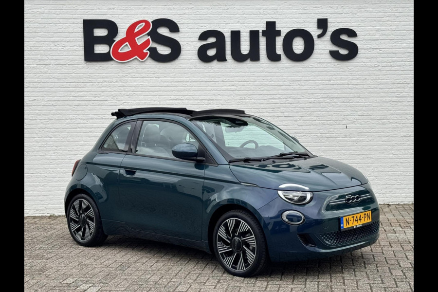 Fiat 500E CABRIO 42 kWh Ocean Green metallic Cruise control Climate control Apple / Android DAB Radio Navigatie