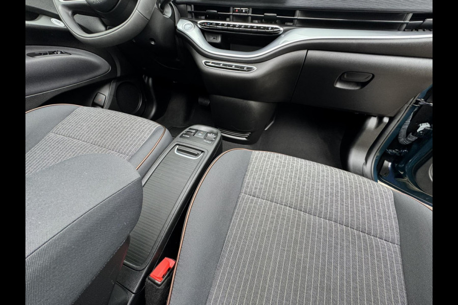 Fiat 500E CABRIO 42 kWh Ocean Green metallic Cruise control Climate control Apple / Android DAB Radio Navigatie