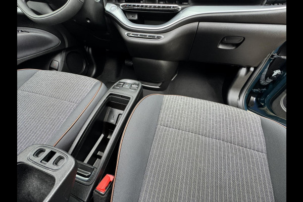 Fiat 500E CABRIO 42 kWh Ocean Green metallic Cruise control Climate control Apple / Android DAB Radio Navigatie