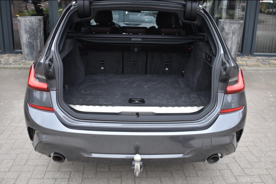 BMW 3 Serie Touring 320e M-SPORT | SHADOW-LINE | EL. WEGKL. TREKHAAK | HEAD-UP DISPLAY | APPLE CARPLAY | ANDROID AUTO | LEDER