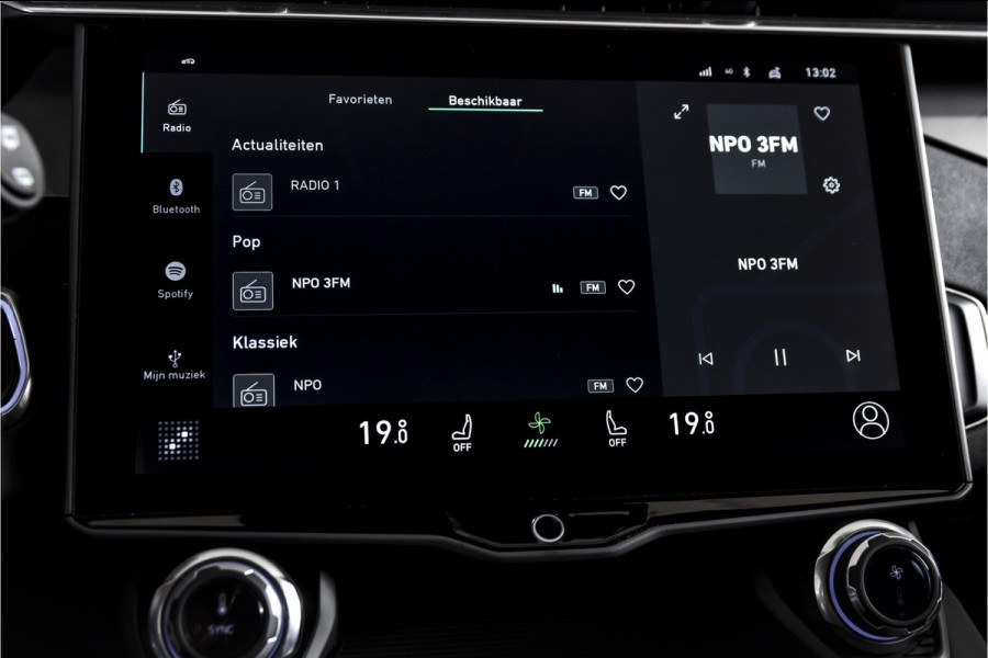 Lynk & Co 01 1.5 PHEV 261 PK MY22 | 360 Camera | 7.4 kWh Boordlader | S/K-panodak | Adapt. Cruise | Memory | Elek. klep | LM 20" | 7729
