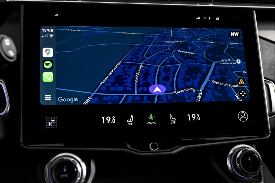 Lynk & Co 01 1.5 PHEV 261 PK MY22 | 360 Camera | 7.4 kWh Boordlader | S/K-panodak | Adapt. Cruise | Memory | Elek. klep | LM 20" | 7729