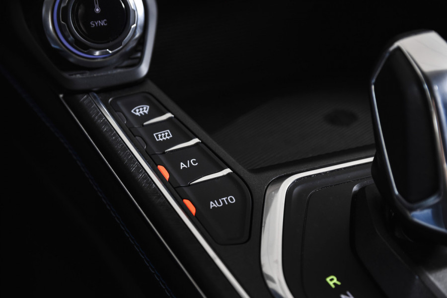 Lynk & Co 01 1.5 PHEV 261 PK MY22 | 360 Camera | 7.4 kWh Boordlader | S/K-panodak | Adapt. Cruise | Memory | Elek. klep | LM 20" | 7729