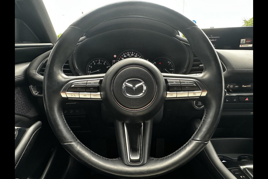 Mazda 3 2.0 e-SkyActiv-X M Hybrid 180 Luxury AUTOMAAT | DEALERONDERHOUDEN | AFNEEMBARE TREKHAAK | NL AUTO | LEER |