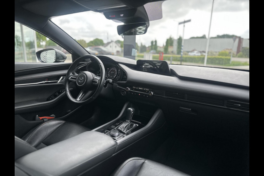 Mazda 3 2.0 e-SkyActiv-X M Hybrid 180 Luxury AUTOMAAT | DEALERONDERHOUDEN | AFNEEMBARE TREKHAAK | NL AUTO | LEER |