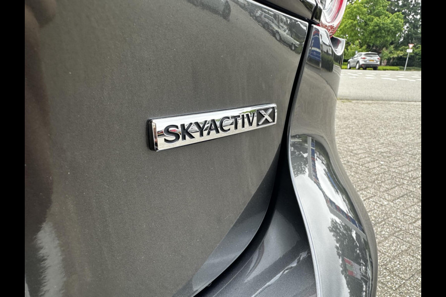 Mazda 3 2.0 e-SkyActiv-X M Hybrid 180 Luxury AUTOMAAT | DEALERONDERHOUDEN | AFNEEMBARE TREKHAAK | NL AUTO | LEER |