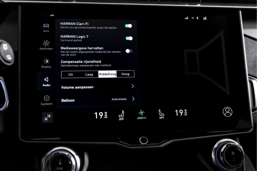 Lynk & Co 01 1.5 PHEV 261 PK MY22 | 360 Camera | 7.4 kWh Boordlader | S/K-panodak | Adapt. Cruise | Memory | Elek. klep | LM 20" | 7729
