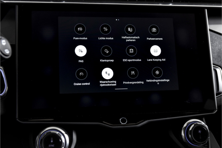 Lynk & Co 01 1.5 PHEV 261 PK MY22 | 360 Camera | 7.4 kWh Boordlader | S/K-panodak | Adapt. Cruise | Memory | Elek. klep | LM 20" | 7729