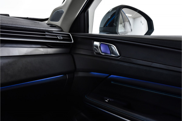 Lynk & Co 01 1.5 PHEV 261 PK MY22 | 360 Camera | 7.4 kWh Boordlader | S/K-panodak | Adapt. Cruise | Memory | Elek. klep | LM 20" | 7729