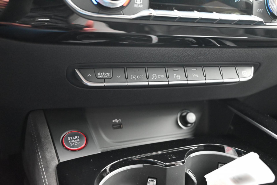 Audi RS5 Sportback 2.9 TFSI 450 PK Quattro Dealer o.h B&O Keyless Massage Camera LED Matrix 20''
