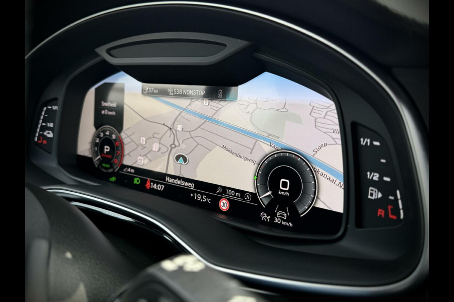 Audi Q8 55 TFSI e quattro S-Line Panoramadak|B&O|Keyless|Head-Up|Camera 360°|Matrix