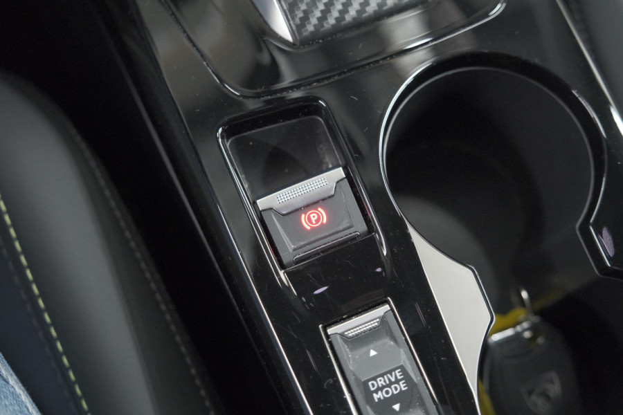 Peugeot 2008 PureTech 130 EAT8 GT | Camera | Apple Carplay | Parkeersensoren