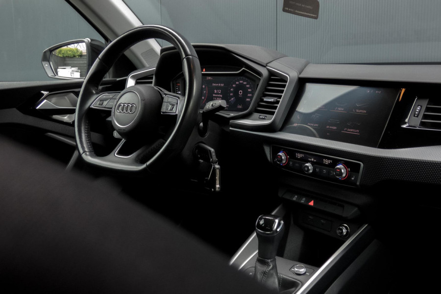 Audi A1 Sportback 25 TFSI S edition | S-LINE | LED KOPLAMPEN | STOELVERWARMING | LED ACHTERLICHTEN | AFGEVLAKT STUUR