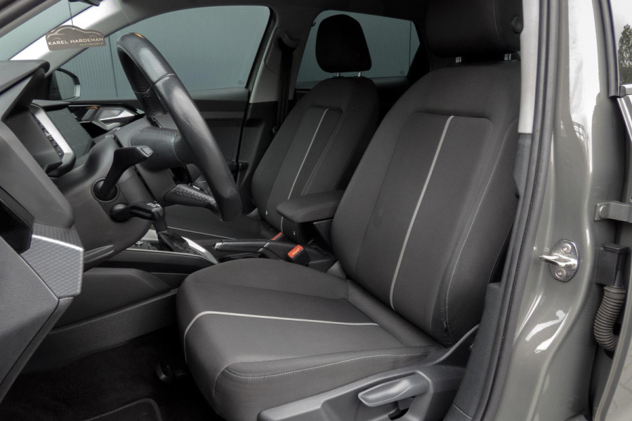 Audi A1 Sportback 25 TFSI S edition | S-LINE | LED KOPLAMPEN | STOELVERWARMING | LED ACHTERLICHTEN | AFGEVLAKT STUUR