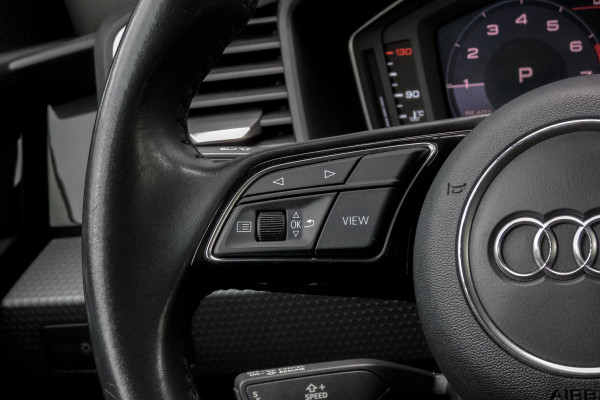 Audi A1 Sportback 25 TFSI S edition | S-LINE | LED KOPLAMPEN | STOELVERWARMING | LED ACHTERLICHTEN | AFGEVLAKT STUUR
