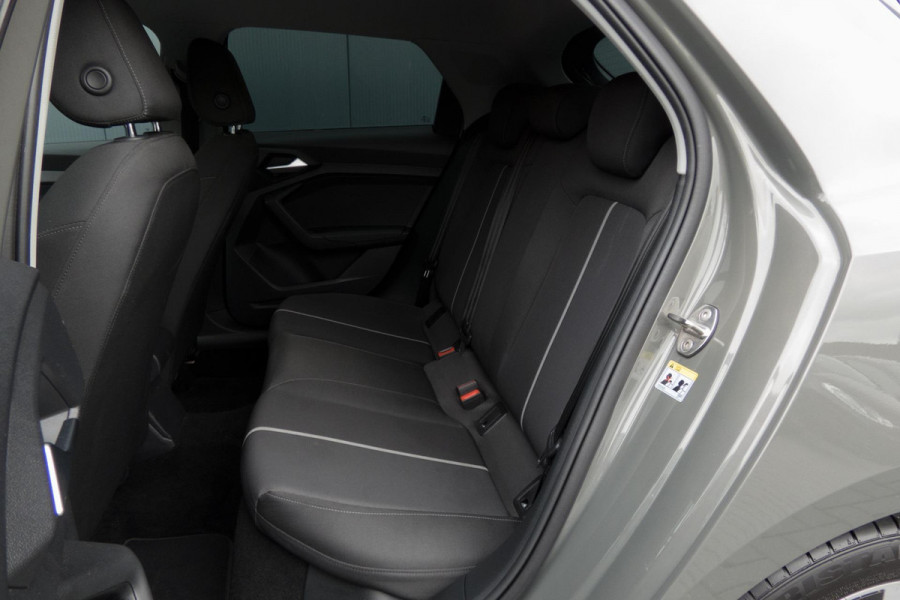 Audi A1 Sportback 25 TFSI S edition | S-LINE | LED KOPLAMPEN | STOELVERWARMING | LED ACHTERLICHTEN | AFGEVLAKT STUUR