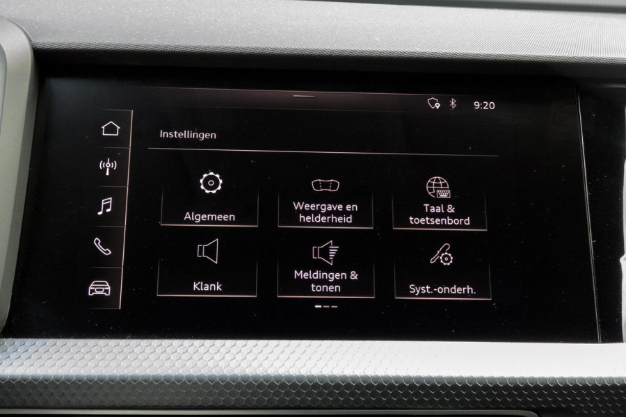 Audi A1 Sportback 25 TFSI S edition | S-LINE | LED KOPLAMPEN | STOELVERWARMING | LED ACHTERLICHTEN | AFGEVLAKT STUUR