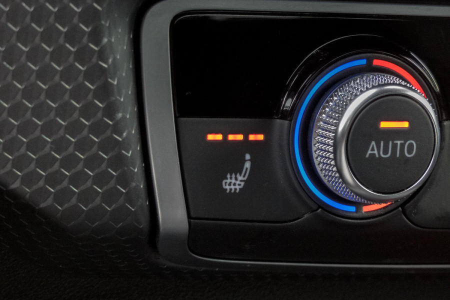 Audi A1 Sportback 25 TFSI S edition | S-LINE | LED KOPLAMPEN | STOELVERWARMING | LED ACHTERLICHTEN | AFGEVLAKT STUUR
