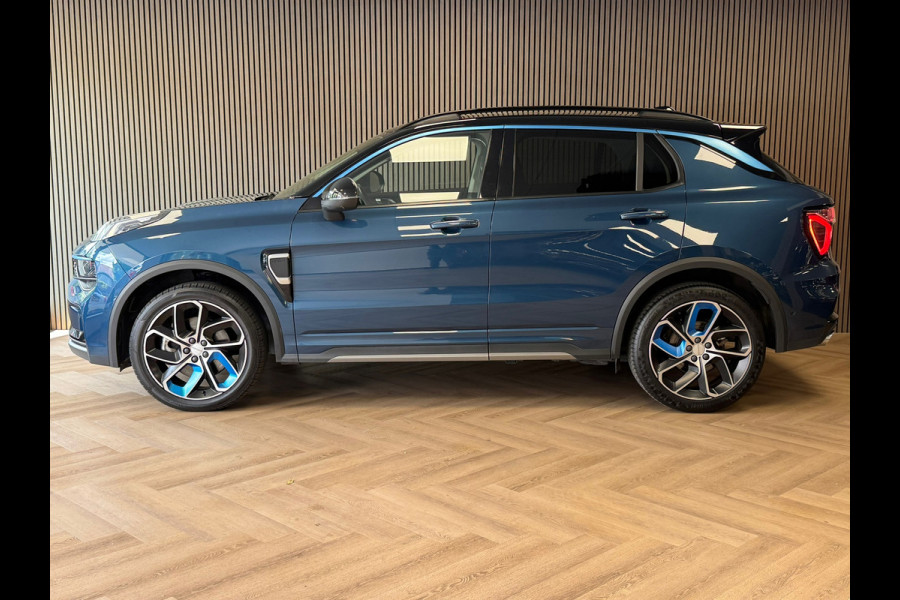 Lynk & Co 01 1.5 AUT. PLUG-IN HYBRIDE PANORAMADAK AIRCO CAMERA CRUISE PDC STOELVERWARMING APPLE CARPLAY