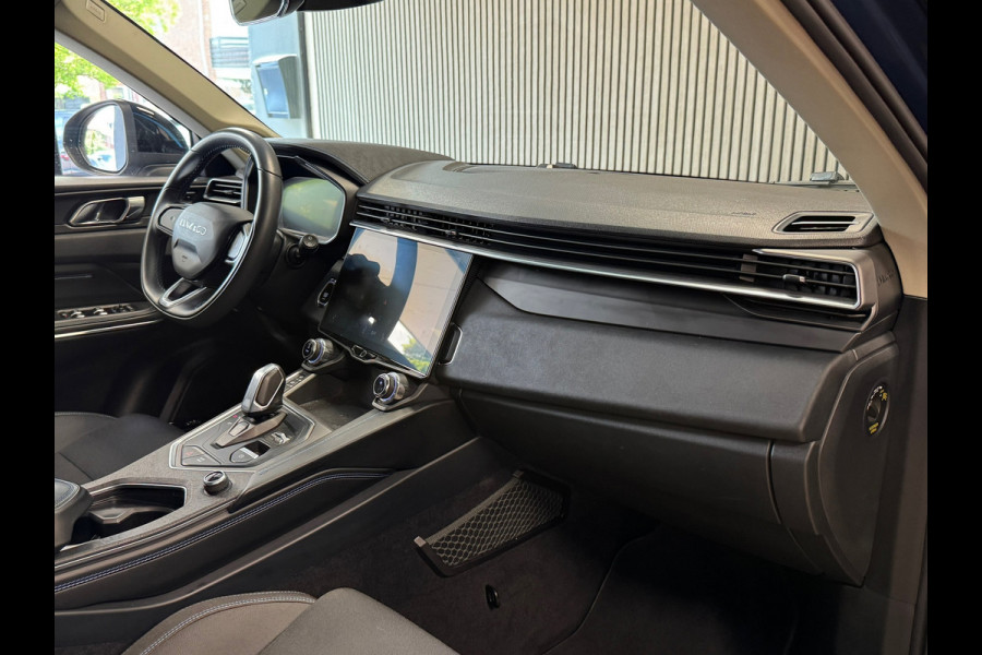 Lynk & Co 01 1.5 AUT. PLUG-IN HYBRIDE PANORAMADAK AIRCO CAMERA CRUISE PDC STOELVERWARMING APPLE CARPLAY