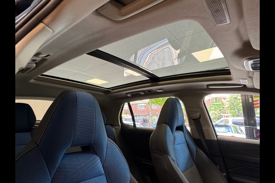 Lynk & Co 01 1.5 AUT. PLUG-IN HYBRIDE PANORAMADAK AIRCO CAMERA CRUISE PDC STOELVERWARMING APPLE CARPLAY