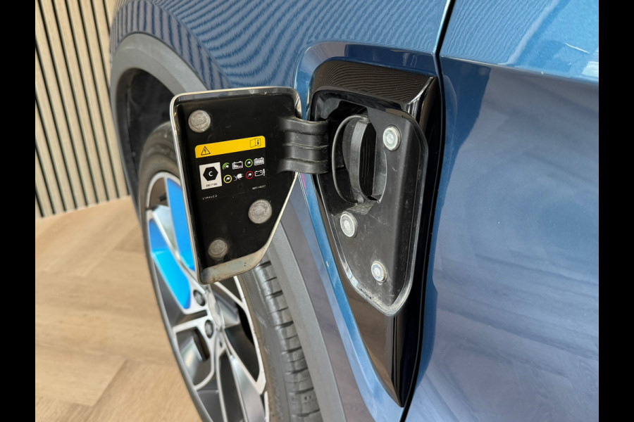 Lynk & Co 01 1.5 AUT. PLUG-IN HYBRIDE PANORAMADAK AIRCO CAMERA CRUISE PDC STOELVERWARMING APPLE CARPLAY