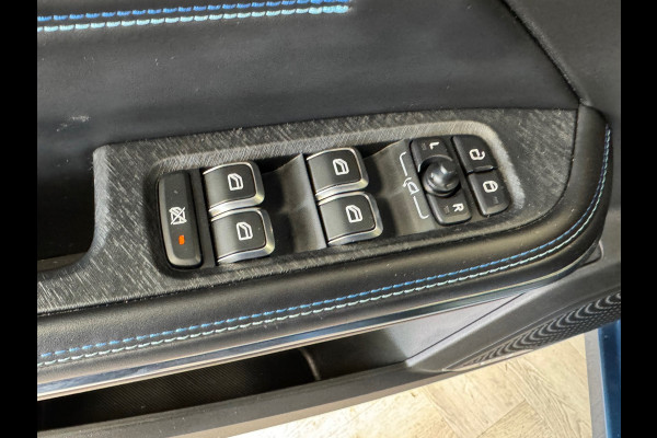 Lynk & Co 01 1.5 AUT. PLUG-IN HYBRIDE PANORAMADAK AIRCO CAMERA CRUISE PDC STOELVERWARMING APPLE CARPLAY